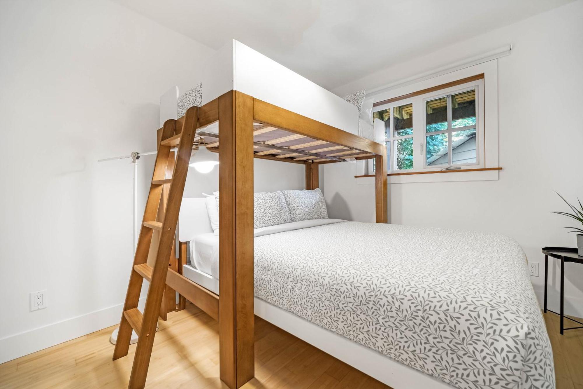 Sunwolf Riverside Cabins Brackendale Екстер'єр фото